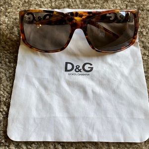 Dolce & Gabbanna Sunglasses: Tortoise Shell & Gold